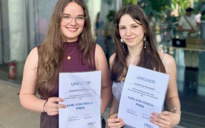 Amelie Burkhardt und Charlotte Drumann mit Karl-von-Frisch-Preis ausgezeichnet